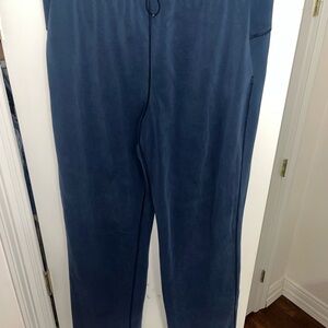 LULULEMON Softstreme Pants
